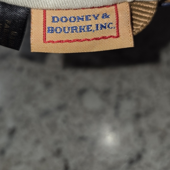 Dooney & Bourke West Virginia Mountaineers Crossbody Purse - Picture 3 of 8